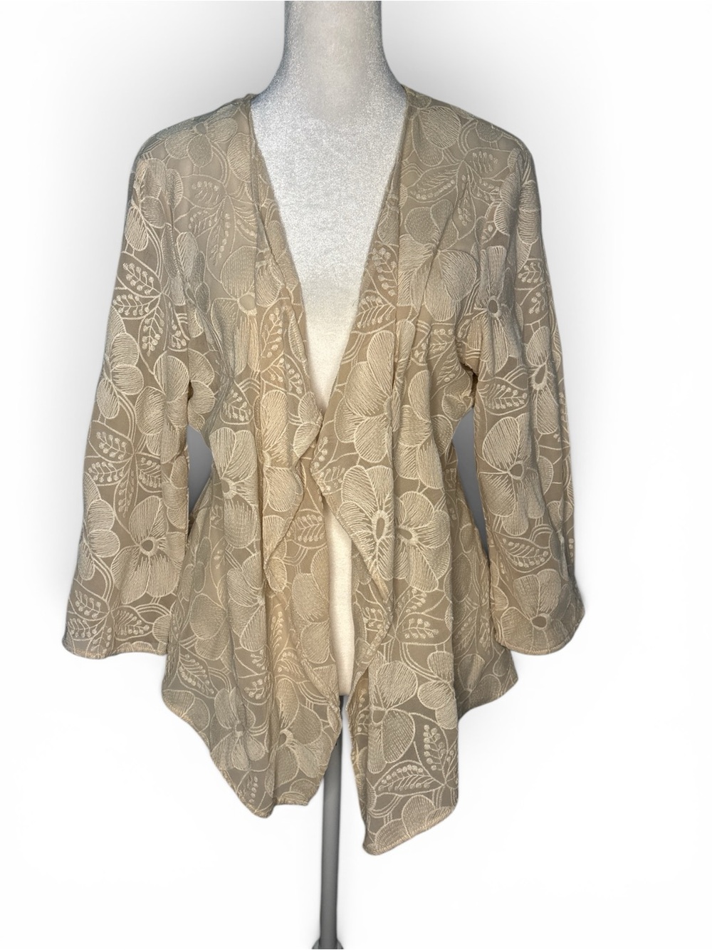 Alfred Dunner Cream Floral Open-Front Cardigan